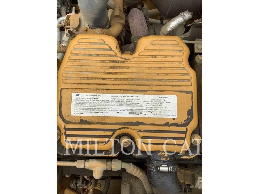 CAT 745 Knik dumptrucks