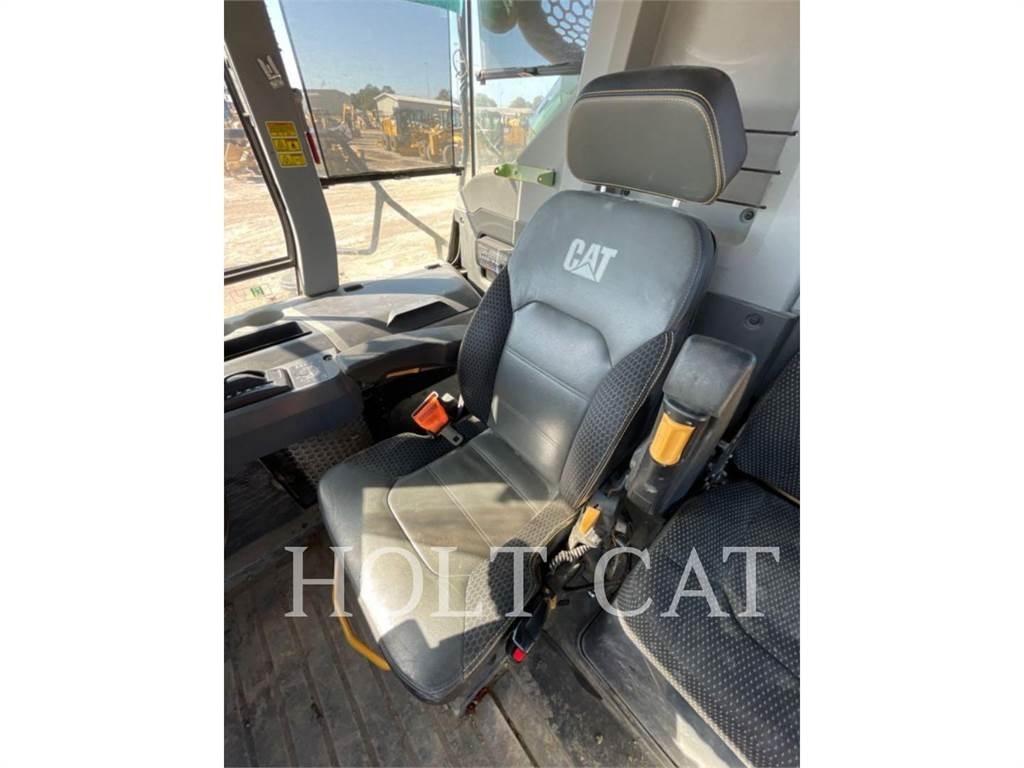 CAT 745 Knik dumptrucks