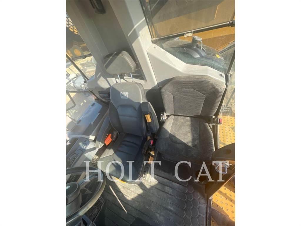 CAT 745 Knik dumptrucks
