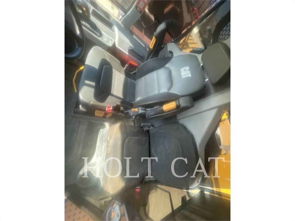 CAT 745 Knik dumptrucks
