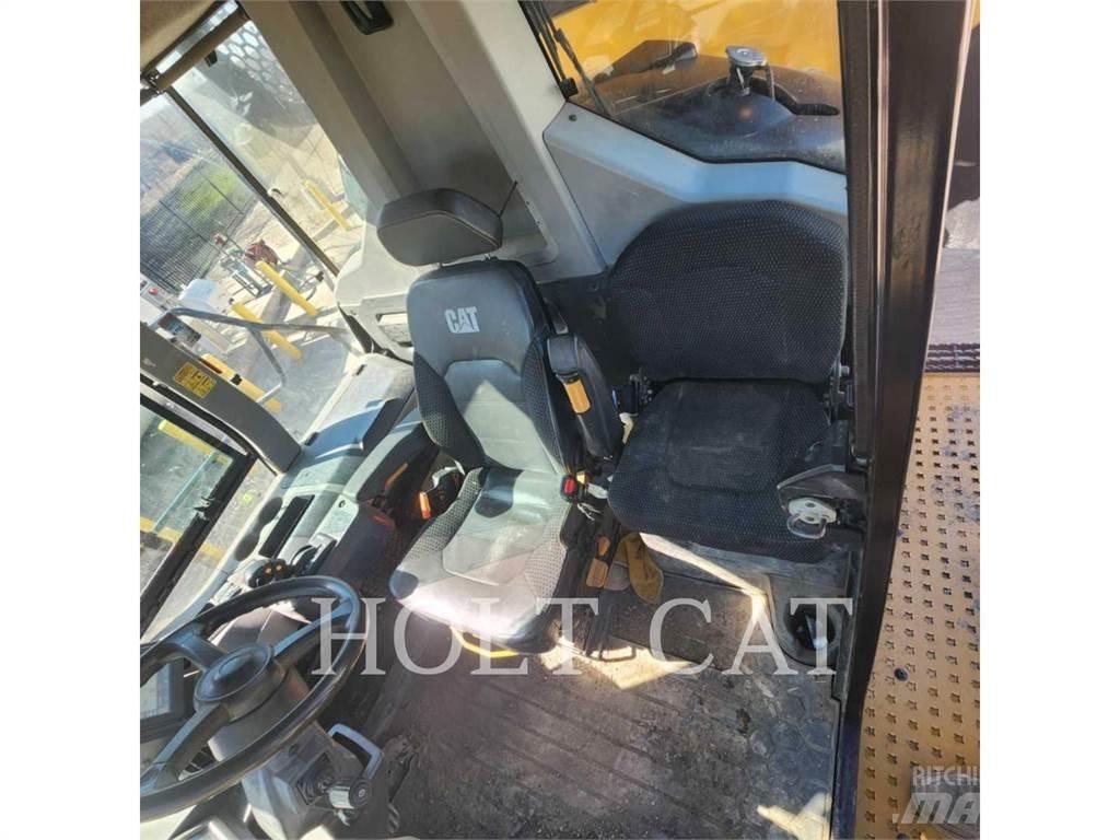 CAT 745 Knik dumptrucks