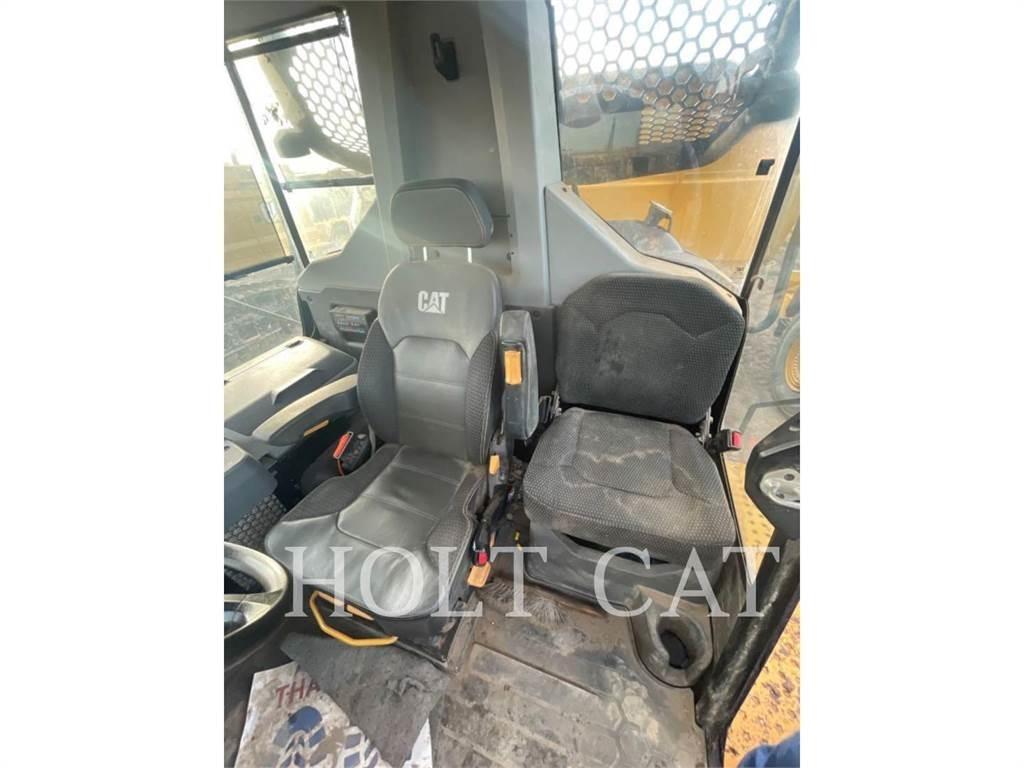 CAT 745 Knik dumptrucks