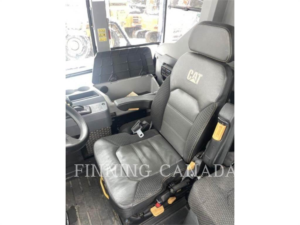 CAT 745 Knik dumptrucks