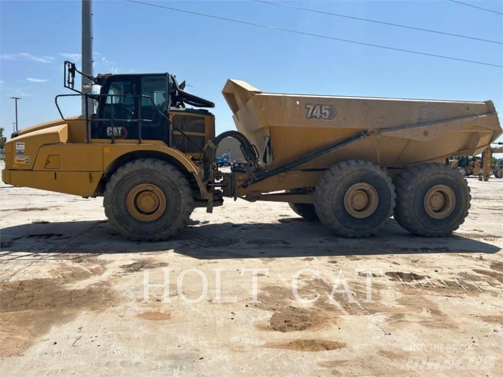 CAT 745 Knik dumptrucks