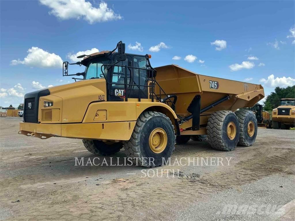 CAT 745 Knik dumptrucks