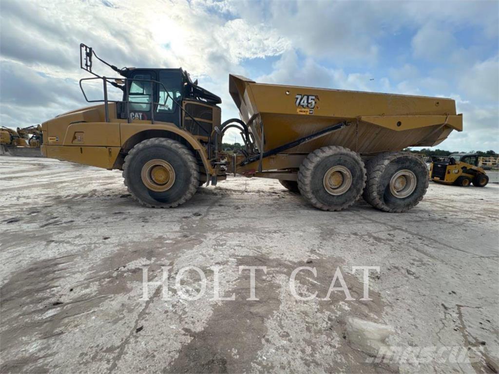 CAT 745 Knik dumptrucks