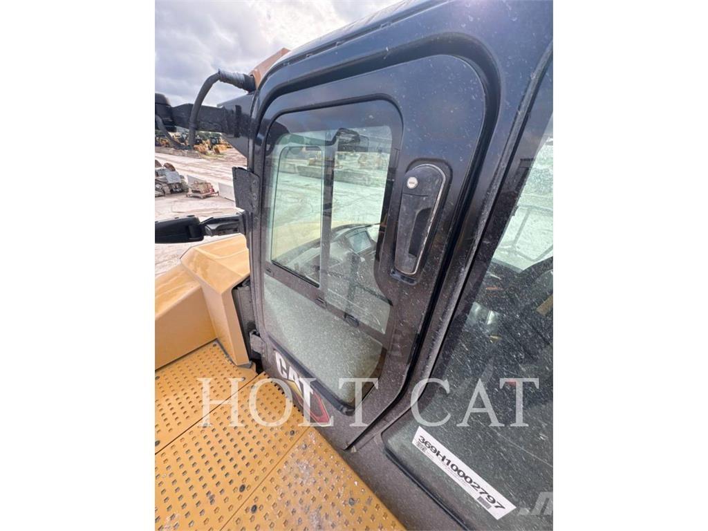 CAT 745 Knik dumptrucks