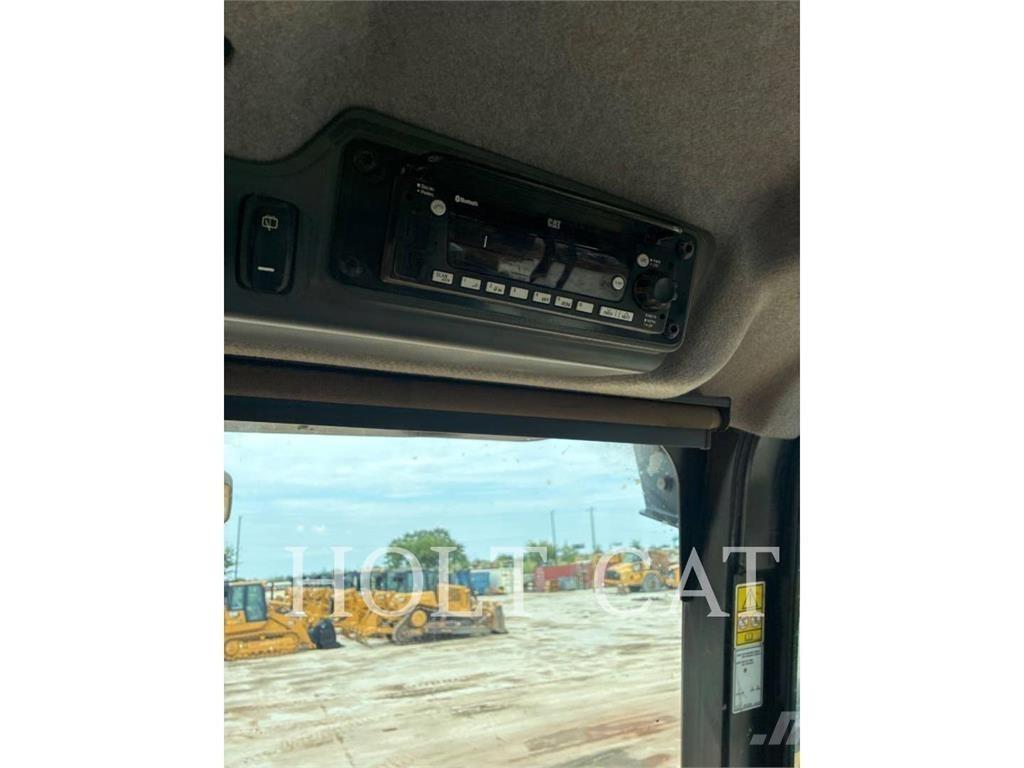 CAT 745 Knik dumptrucks