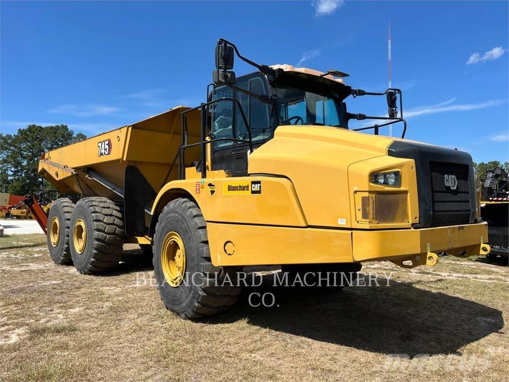 CAT 745 Knik dumptrucks