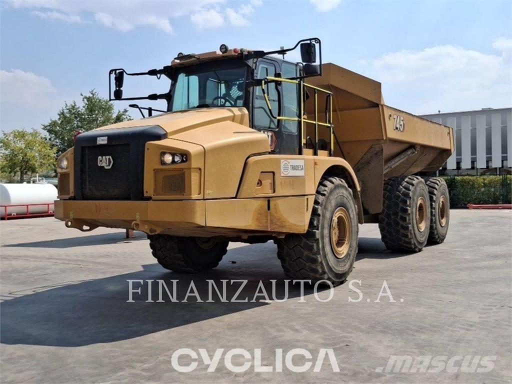 CAT 745 Knik dumptrucks