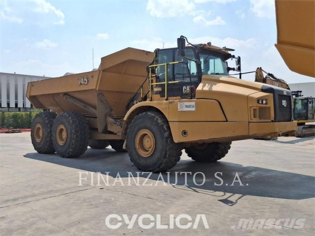 CAT 745 Knik dumptrucks