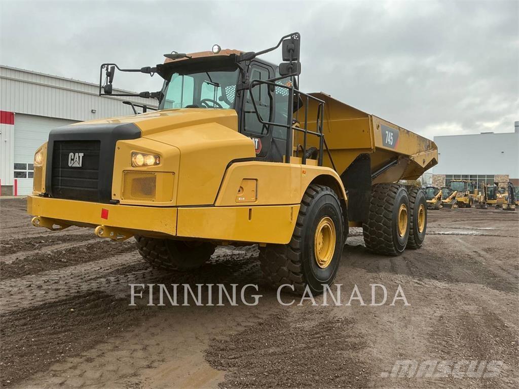 CAT 745 Knik dumptrucks