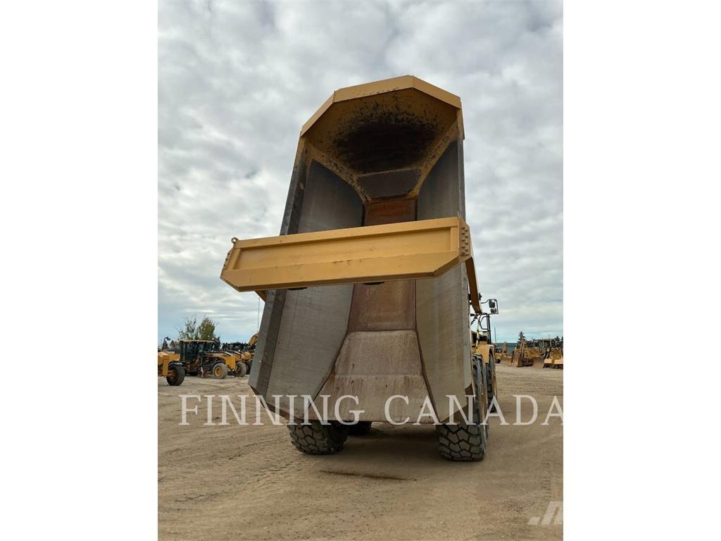 CAT 745 Knik dumptrucks