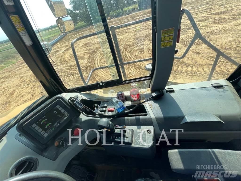 CAT 745-04 Knik dumptrucks