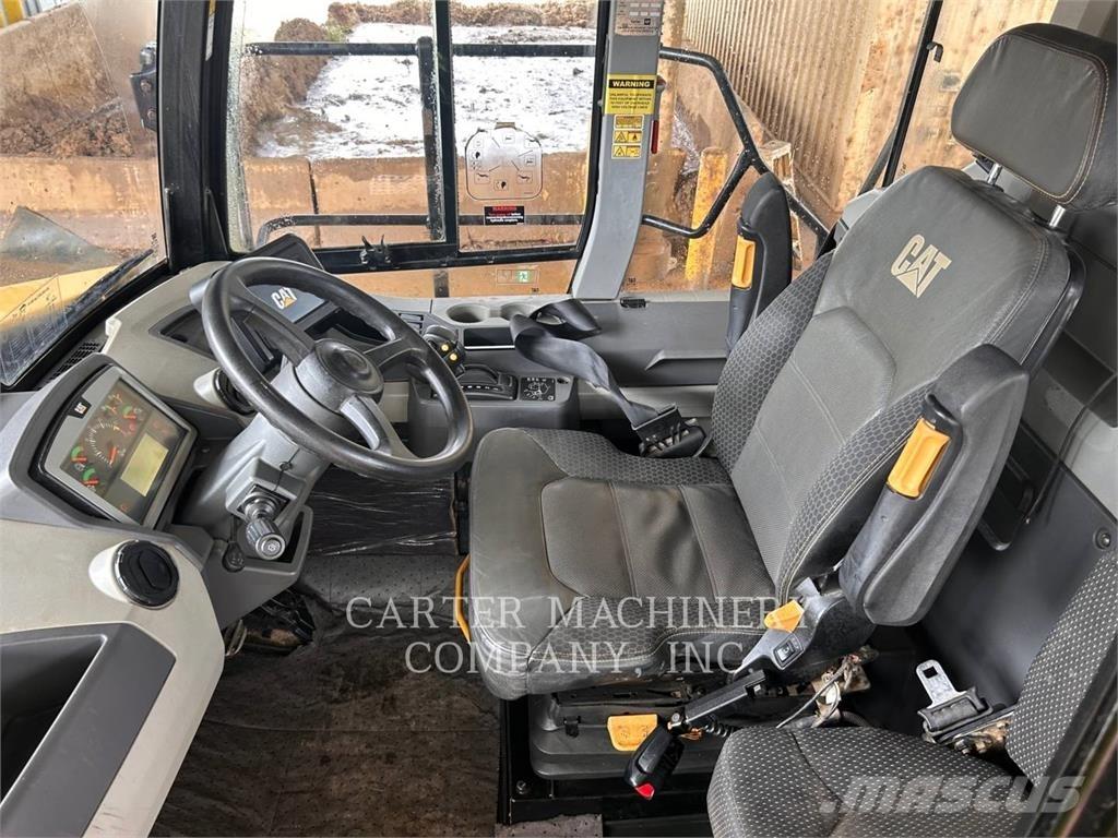 CAT 745-04 Knik dumptrucks