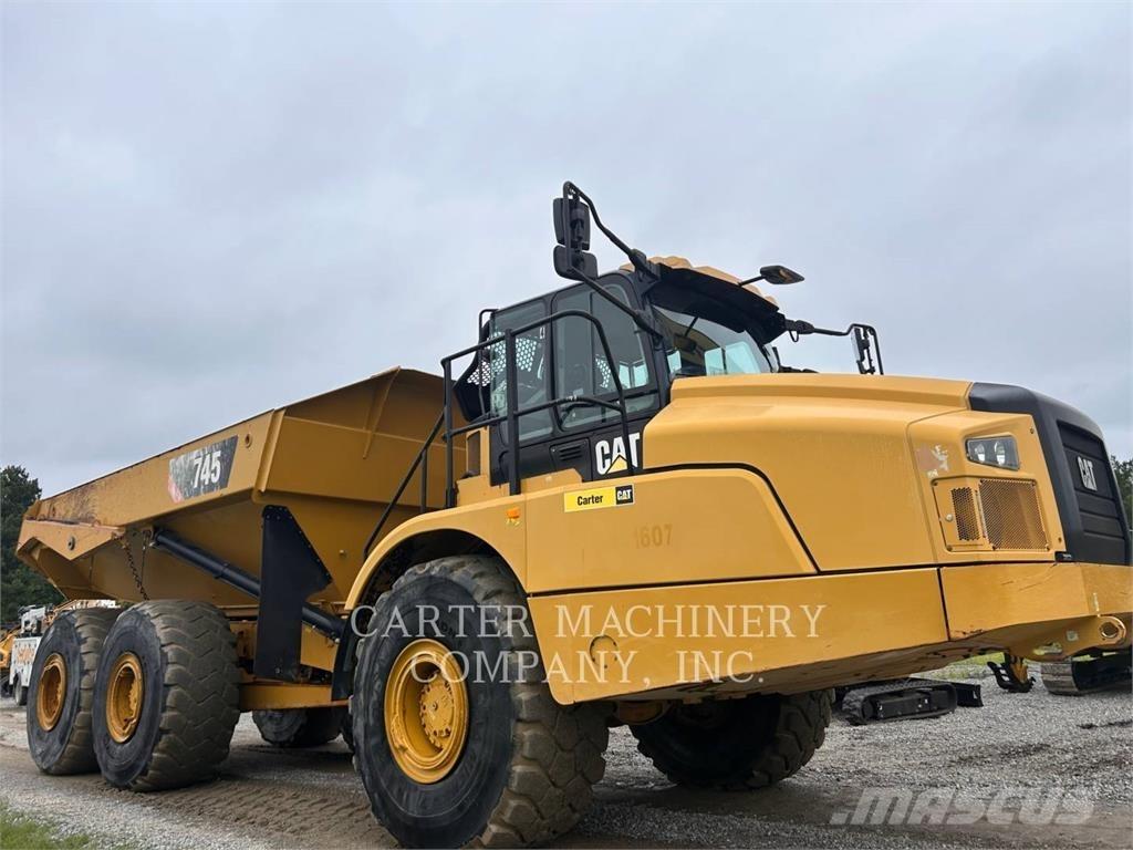 CAT 745-04 Knik dumptrucks