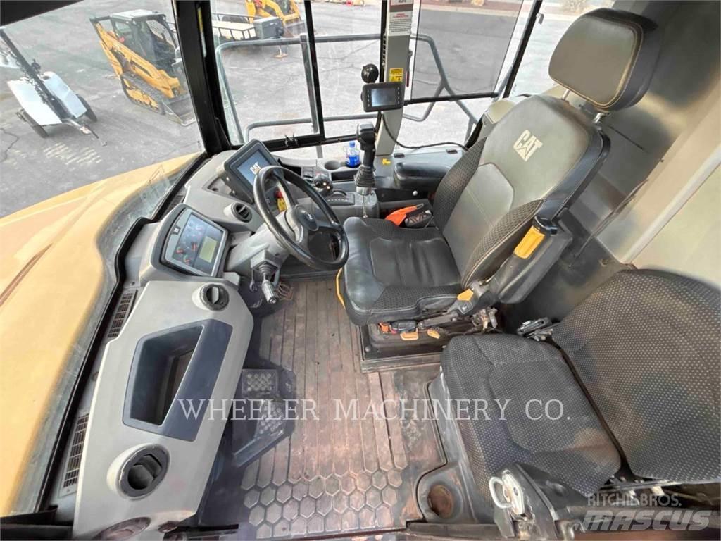 CAT 745 W/PAN Knik dumptrucks