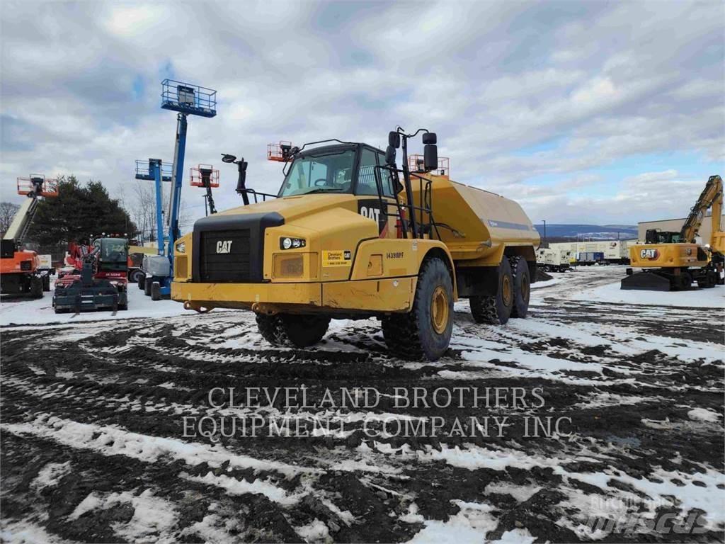 CAT 745C Water tankwagens