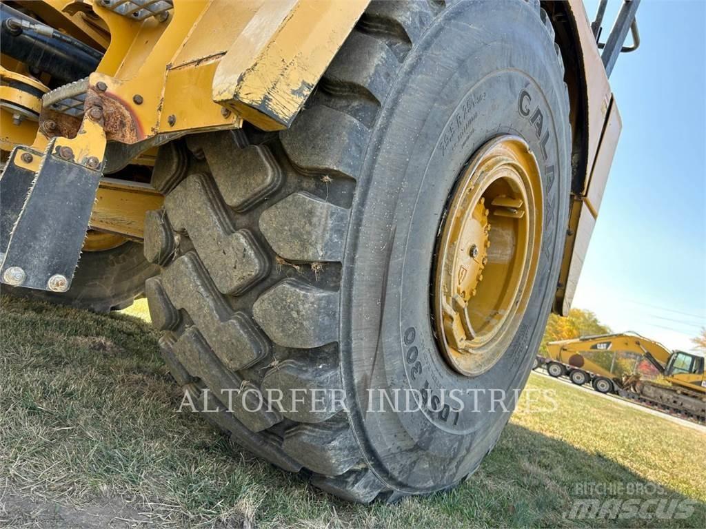 CAT 745C Knik dumptrucks