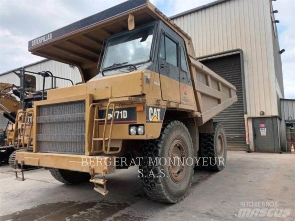 CAT 771D Knik dumptrucks