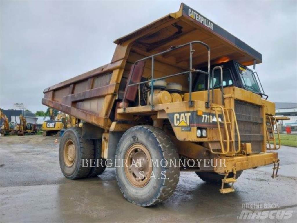 CAT 771D Knik dumptrucks