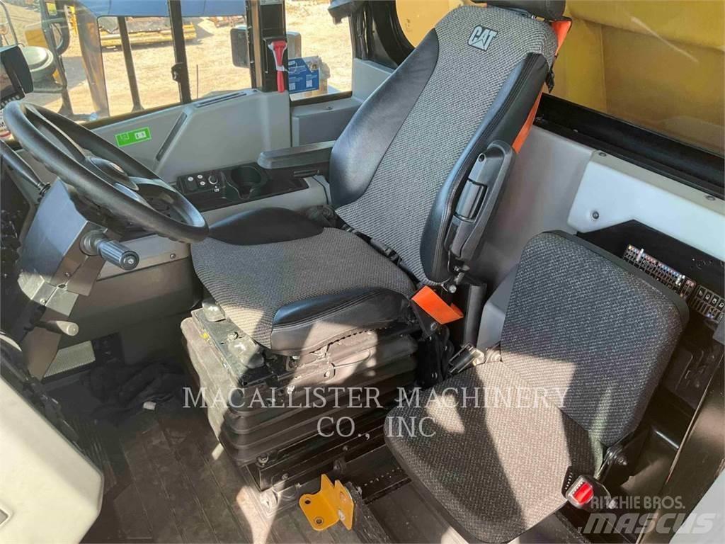 CAT 772G Knik dumptrucks