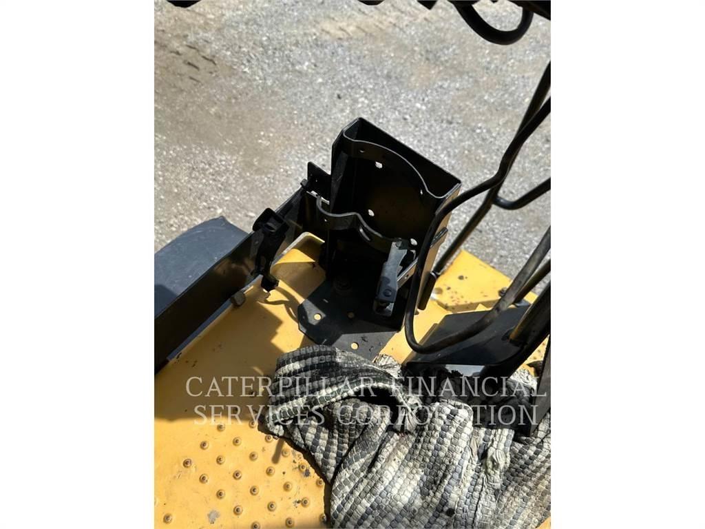 CAT 772G Knik dumptrucks