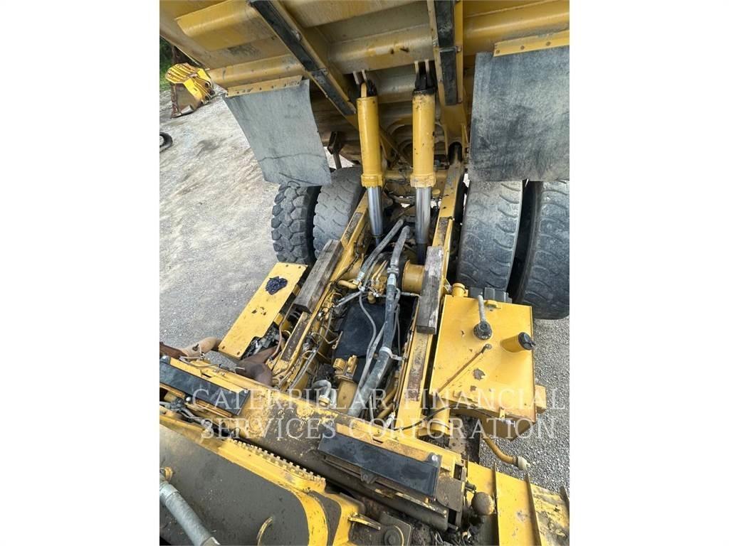 CAT 772G Knik dumptrucks