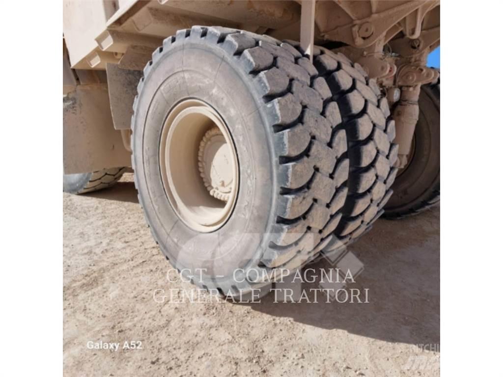 CAT 775F Knik dumptrucks