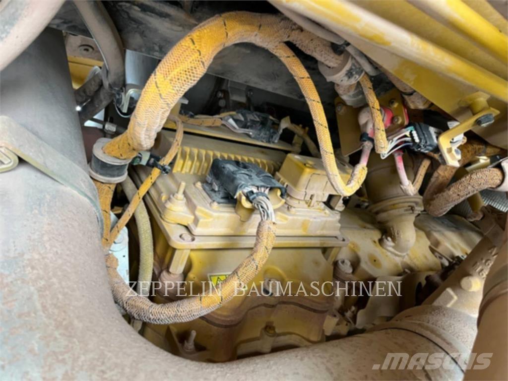 CAT 775G Knik dumptrucks