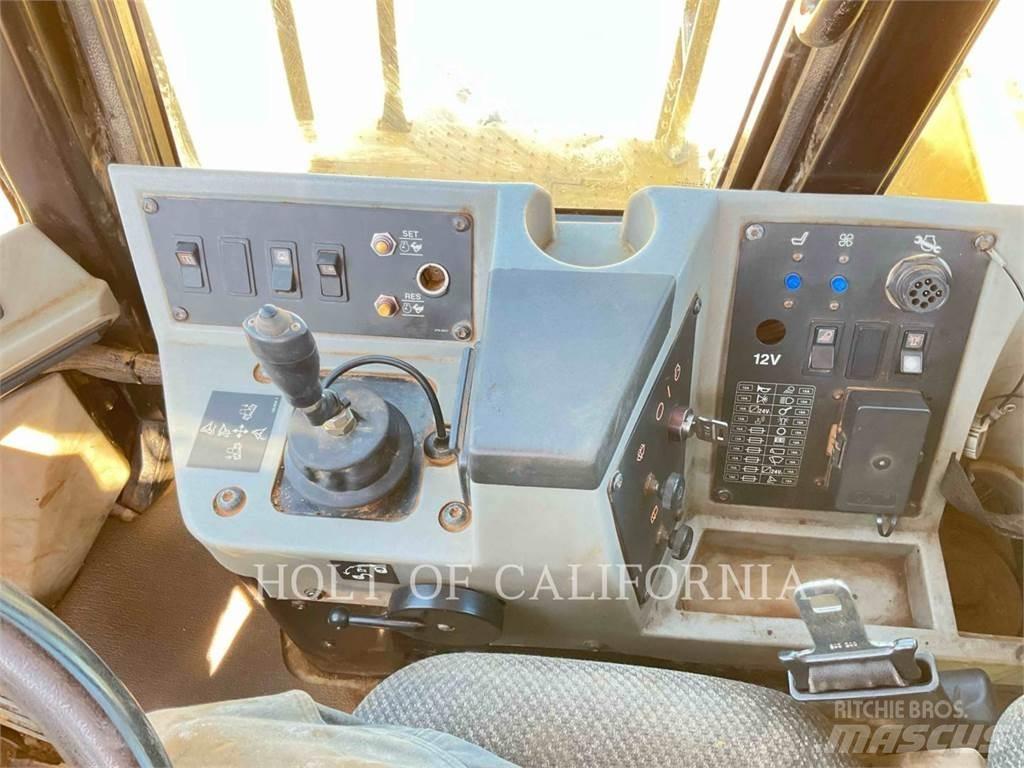 CAT 815F2 Grondverdichtingsmachines