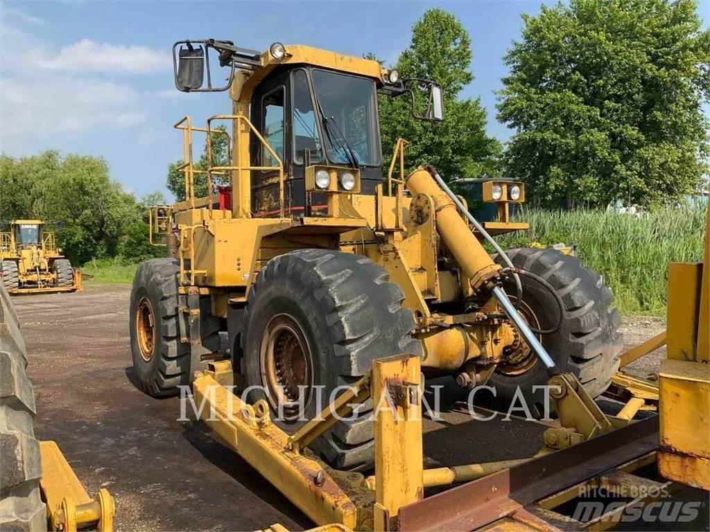CAT 824C Wielladers