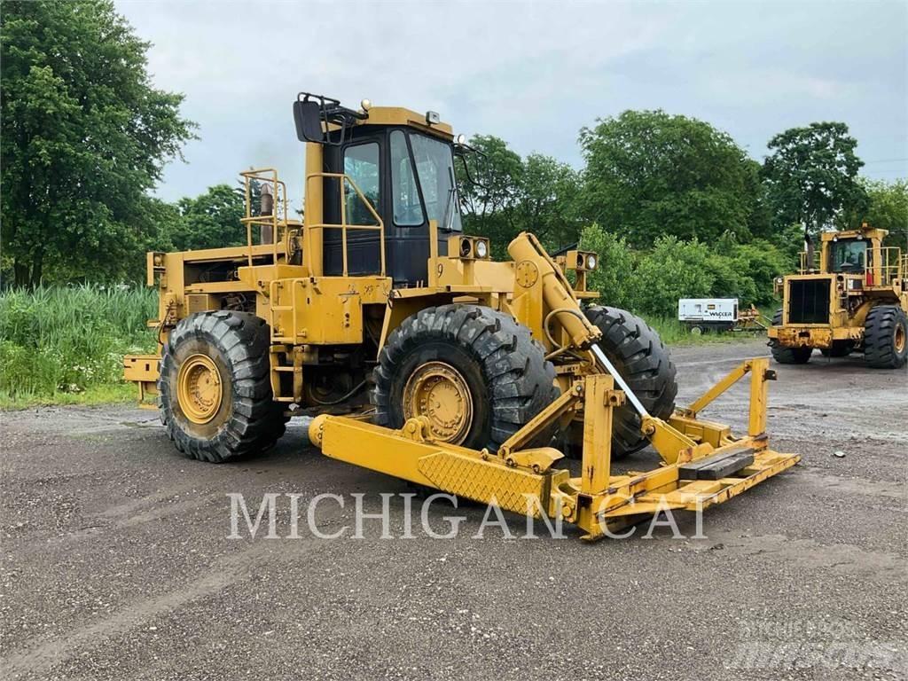 CAT 824C Wielladers