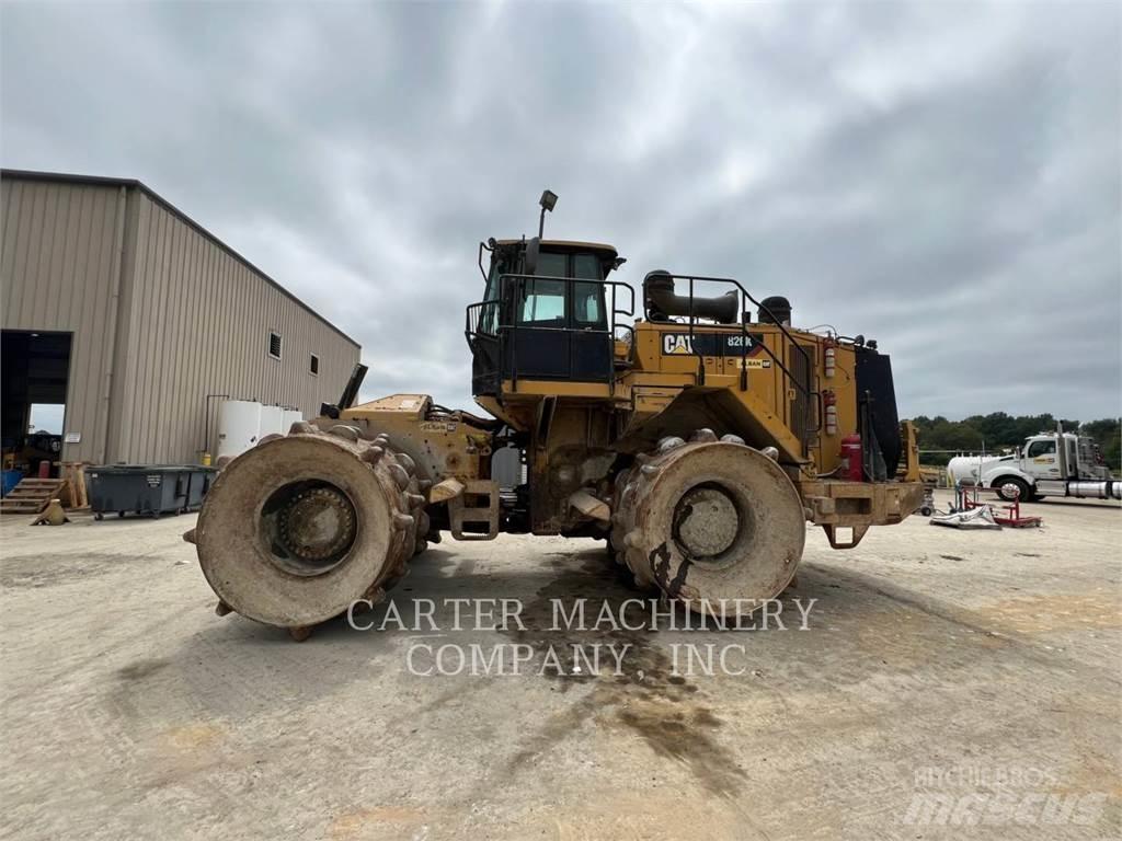 CAT 826K Grondverdichtingsmachines