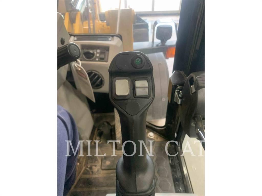 CAT 903D Wielladers