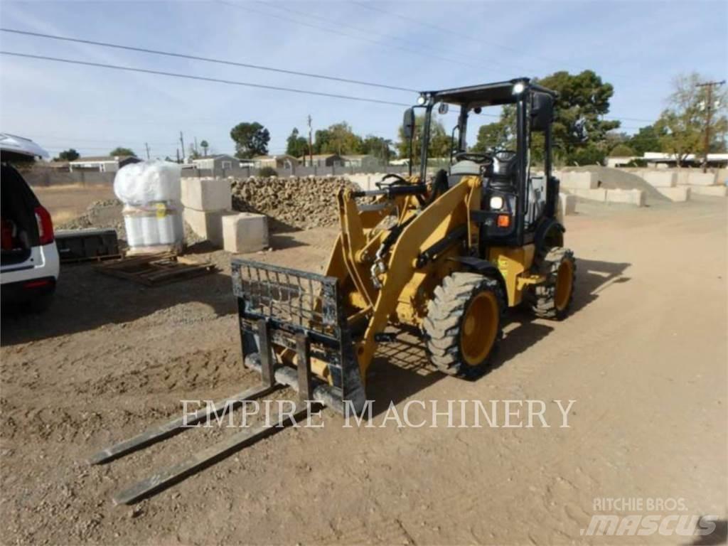 CAT 903D Wielladers