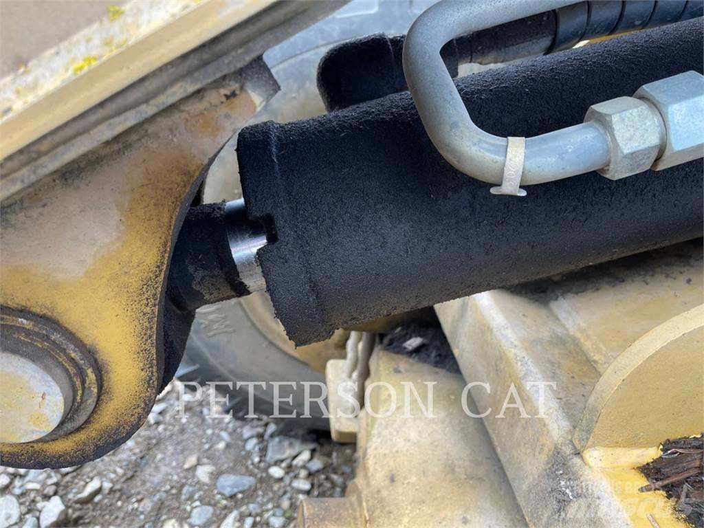 CAT 906 Wielladers