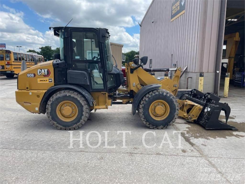 CAT 906 CAB Wielladers