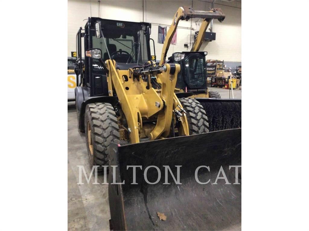 CAT 906M Wielladers