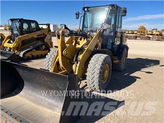 CAT 906M Wielladers