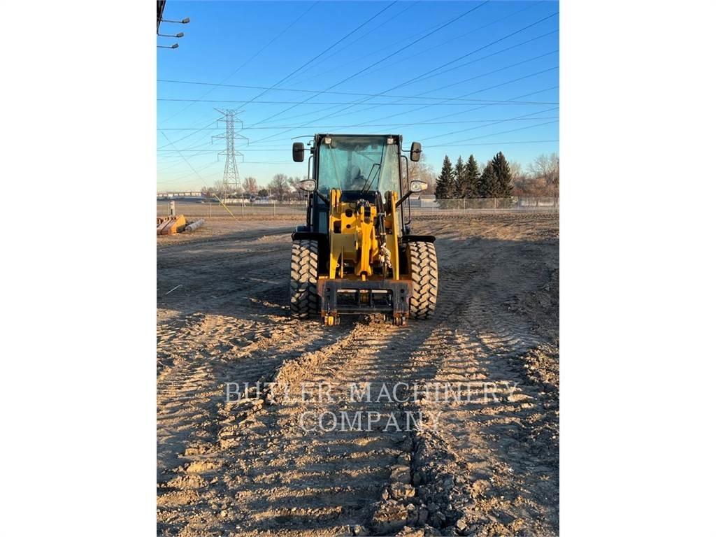 CAT 906M Wielladers