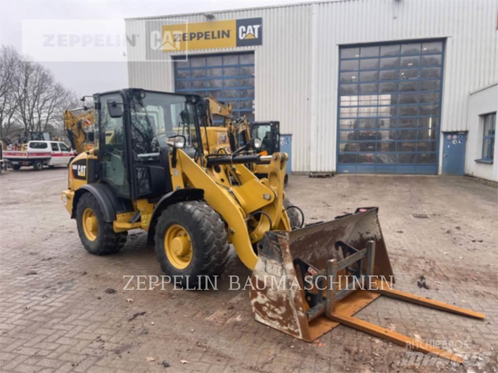 CAT 906M Wielladers