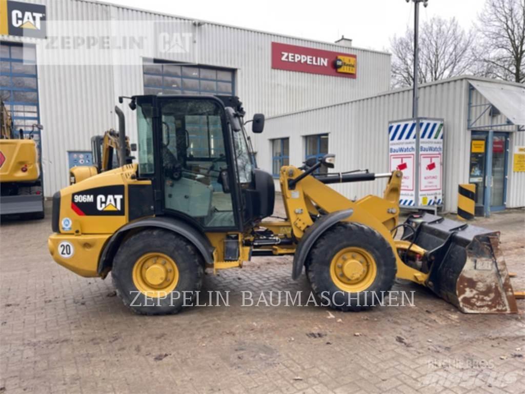 CAT 906M Wielladers