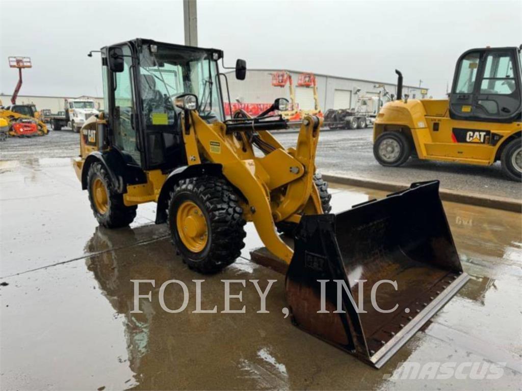 CAT 906M Wielladers