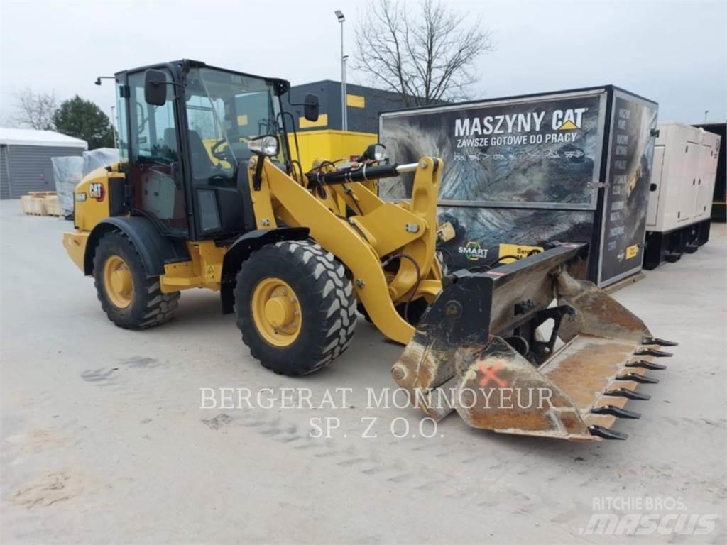 CAT 906M Wielladers