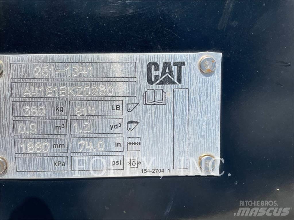 CAT 906M Wielladers