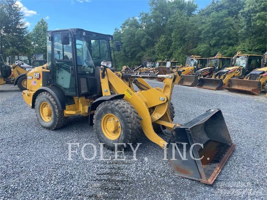 CAT 906M Wielladers