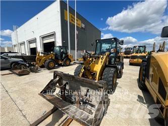 CAT 906M Wielladers