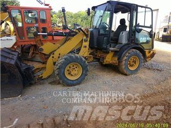CAT 906M Wielladers