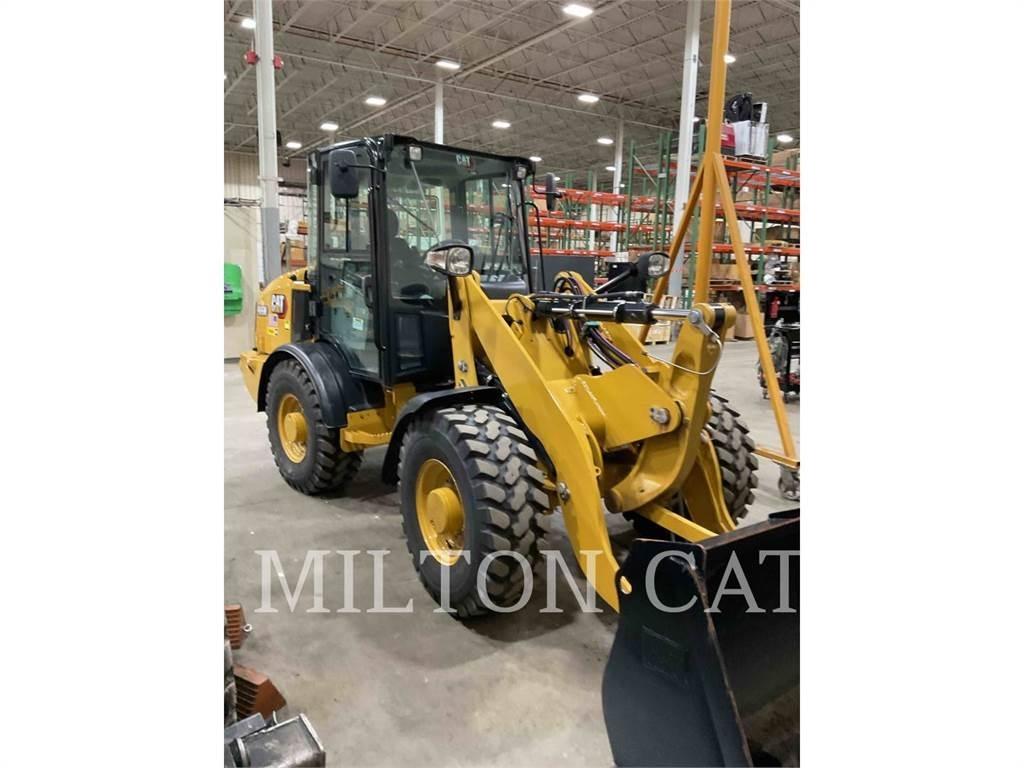 CAT 906M Wielladers